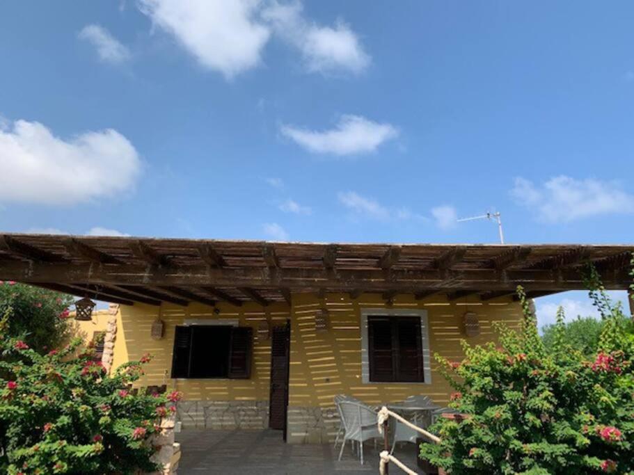 Villa Maveda, Un Dammuso Immerso Nel Verde Lampedusa Exterior foto